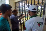 আসন পুনর্বহালের দাবিতে মোংলায় হরতাল অবরোধ নির্বাচন অফিসে তালা
