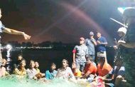 বঙ্গোপসাগরে আটক ১৪ ভারতীয় জেলেকে মোংলা থানায় হস্তান্তর