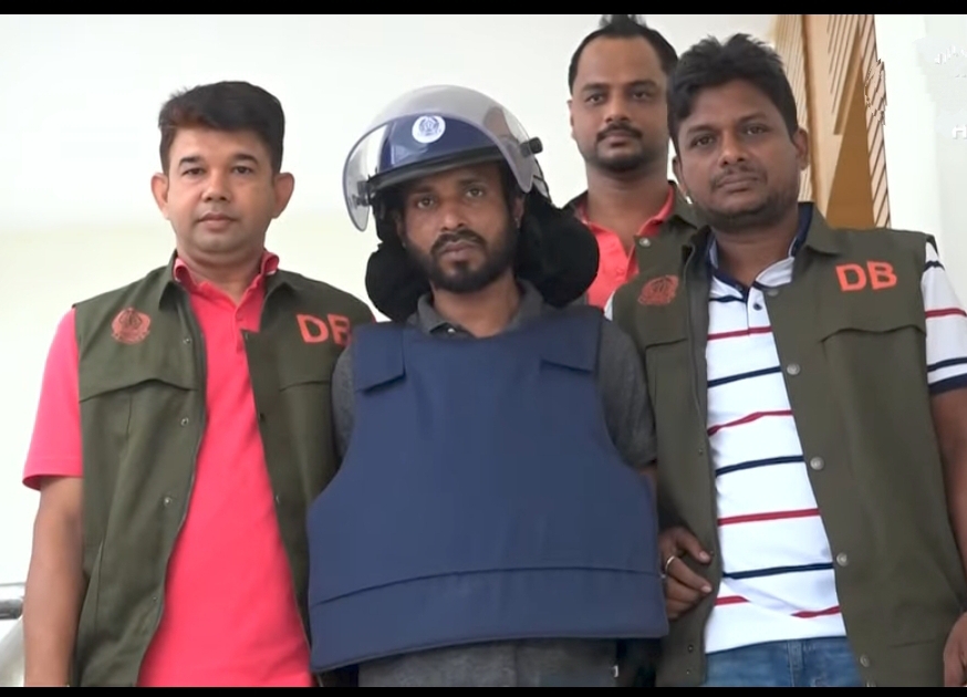 অস্ত্রসহ গ্রেপ্তার শীর্ষ সন্ত্রাসী ওসমান গণি ওরফে 