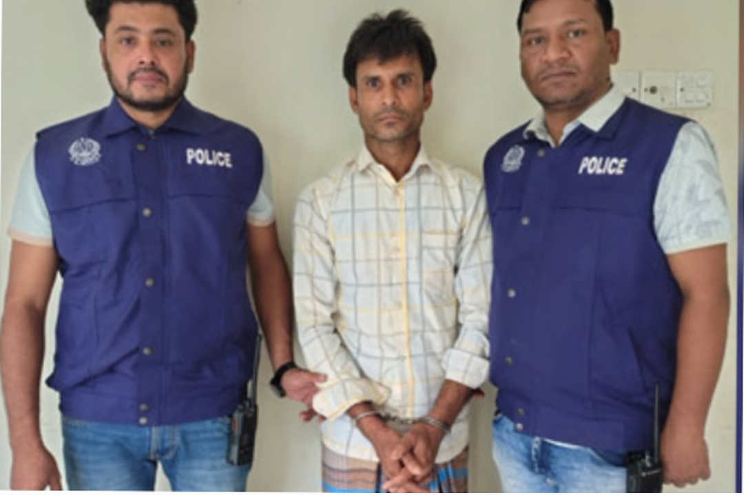 আনোয়ারায় প্রকাশ্যে ছুরিকাঘাতের ঘটনায় প্রধান আসামী মোঃ গিয়াস উদ্দিন গ্রেপ্তার