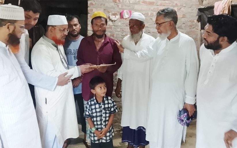 আনোয়ারায় পানিতে ডুবে মারা যাওয়া শিশুর পরিবারকে জামায়াত আমিরের আর্থিক সহায়তা