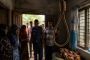 এসএসসির ফল প্রকাশের পরদিন বাকলিয়ায় শিক্ষার্থীর ঝুলন্ত মরদেহ উদ্ধার