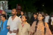 রাজু ভাস্কর্যের সামনে ছাত্রীদের কটূক্তি, প্রতিবাদ করায় ছাত্র ইউনিয়নের নেতাকর্মীদের ওপর হামলার অভিযোগ